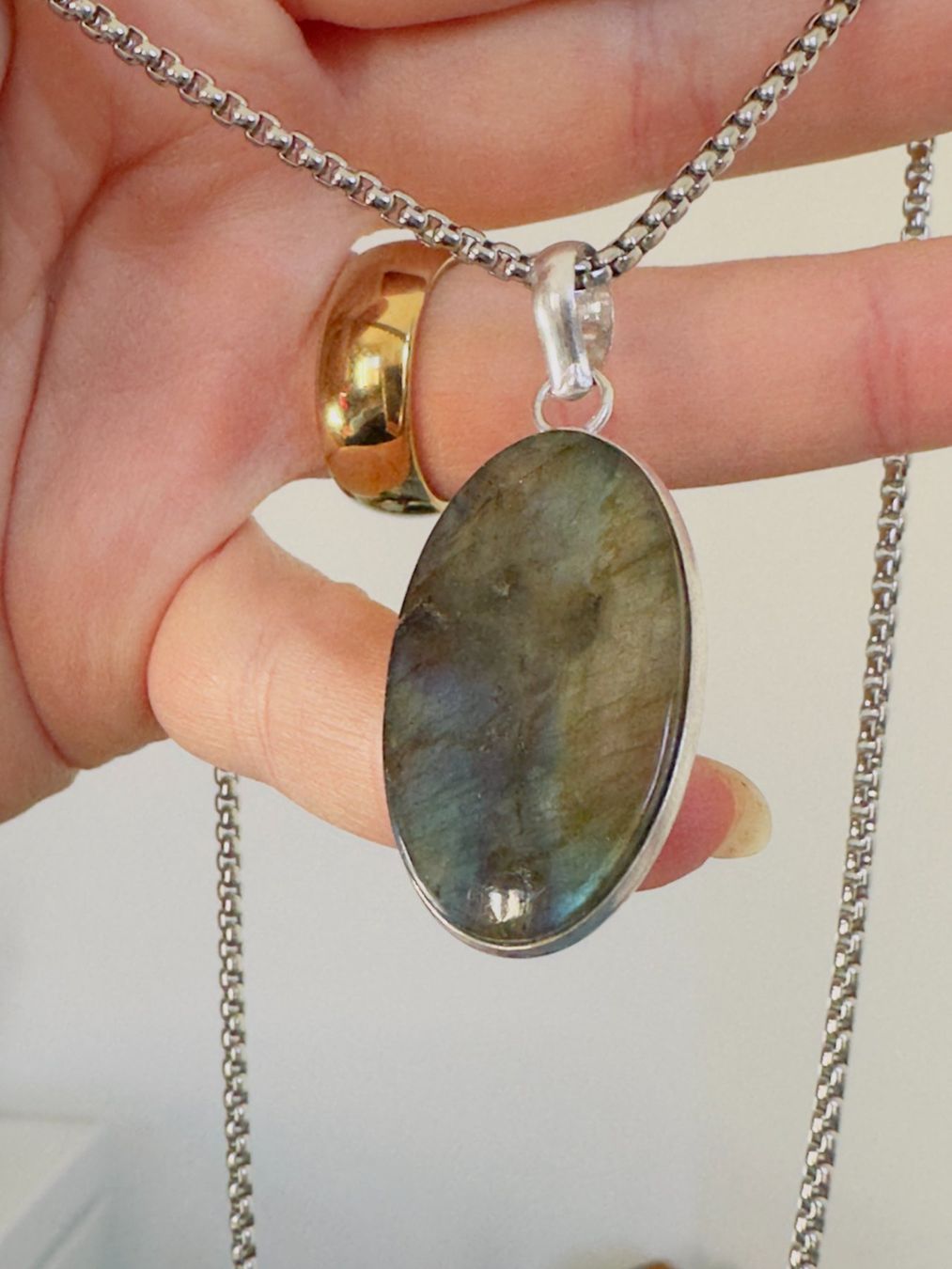 Catenine: Fashionable labradorite necklace – Nuovo e nell'imballaggio originale da Genève venduto da AGBERG 1