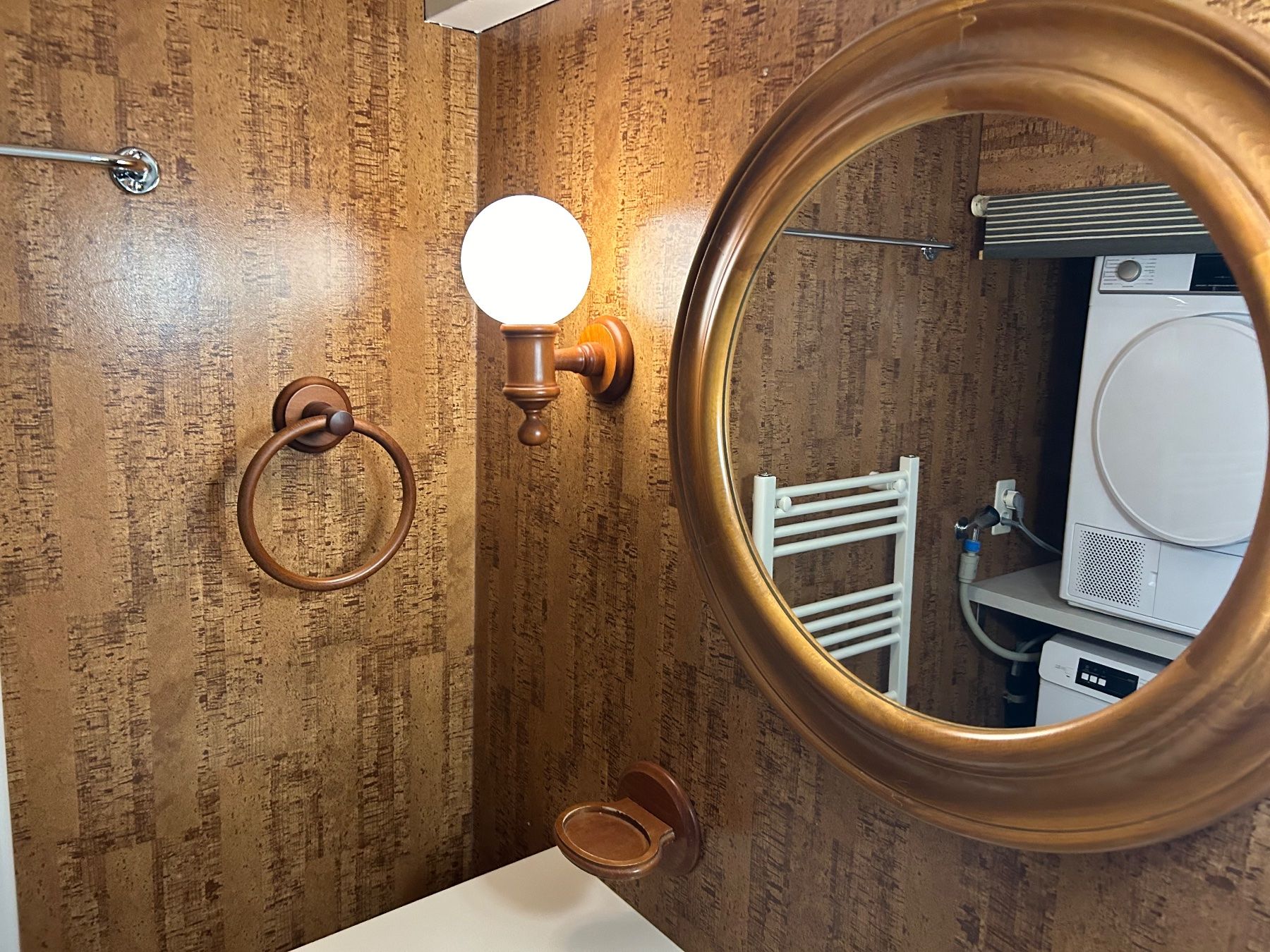 WC: Badezimmerartikel – Usato da Einigen venduto da GoodMorning2you 3