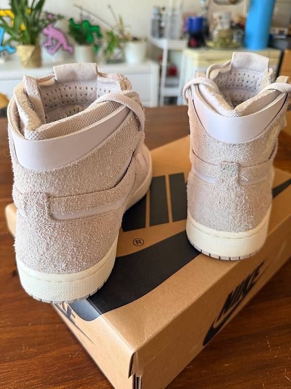 Herrenschuhe: Nike Jordan High - taille 38 – Gebraucht aus Versoix von Van75