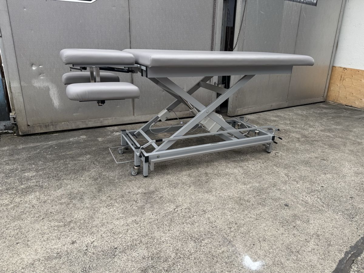 Liegen & Liegestühle: Massageliege elektrisch grau – Gebraucht aus Bad Zurzach von classic769 4