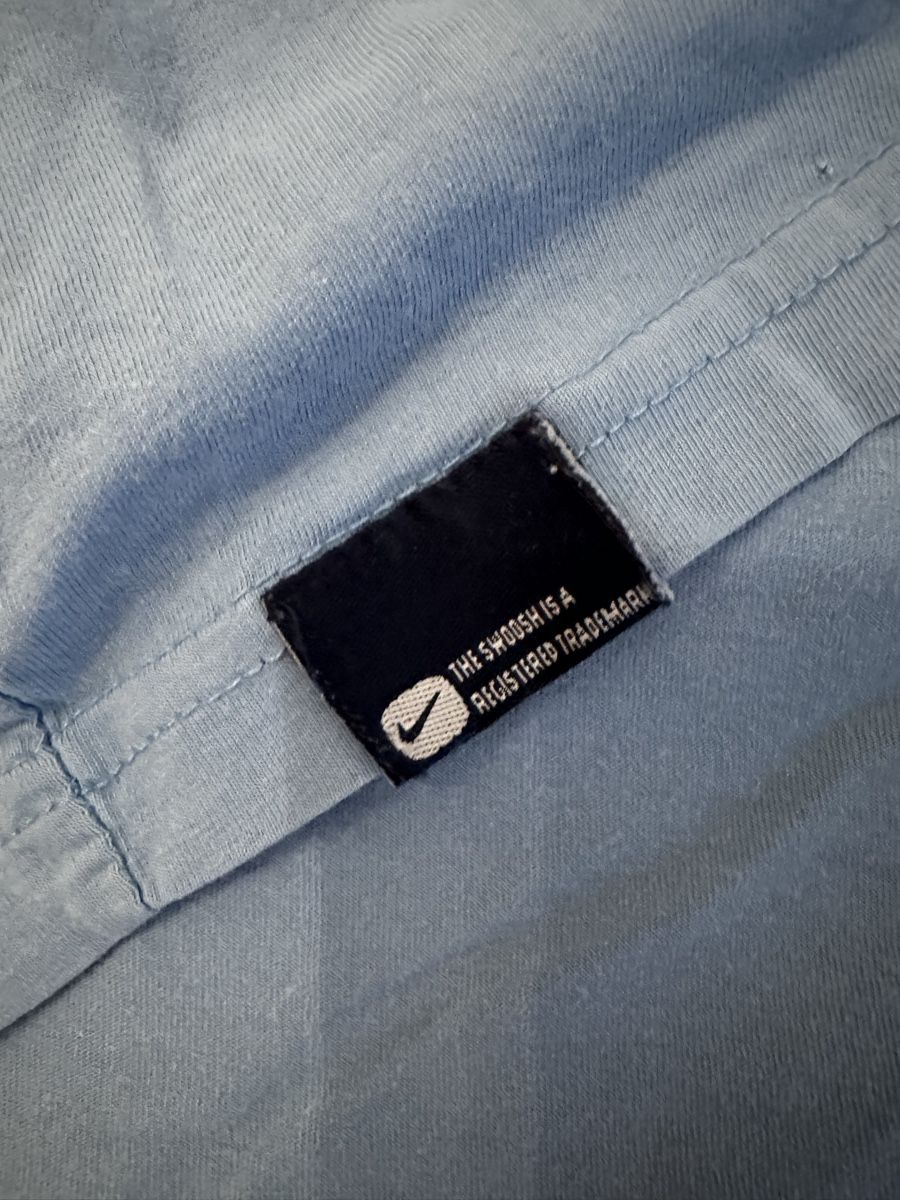 Nike T-shirt: Nike T-Shirt – Usato da Eschenbach LU venduto da Tatzi1 5