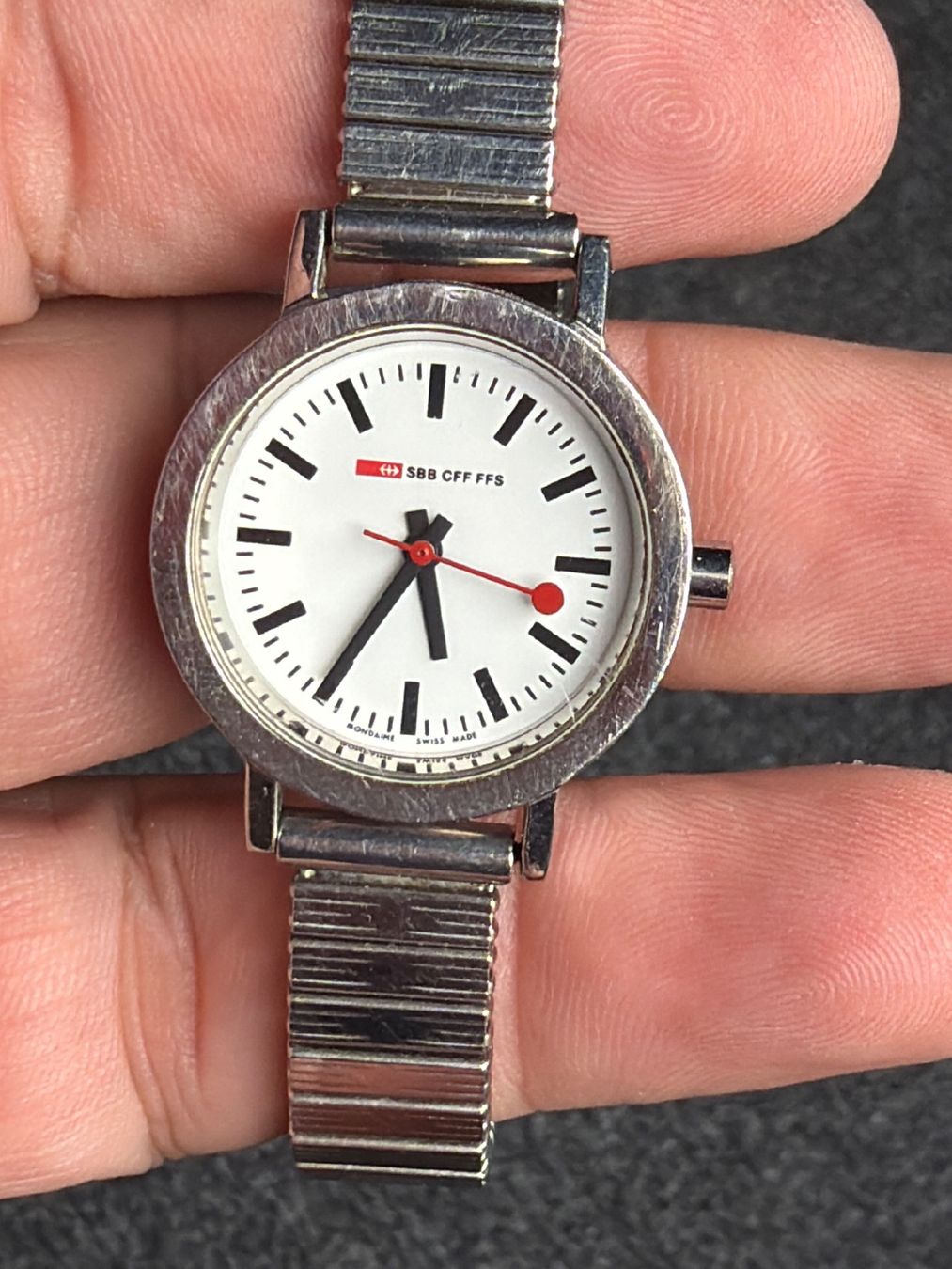 Mondaine Uhren: Sbb Mondaine – Gebraucht aus Schlieren von Luxury.Time