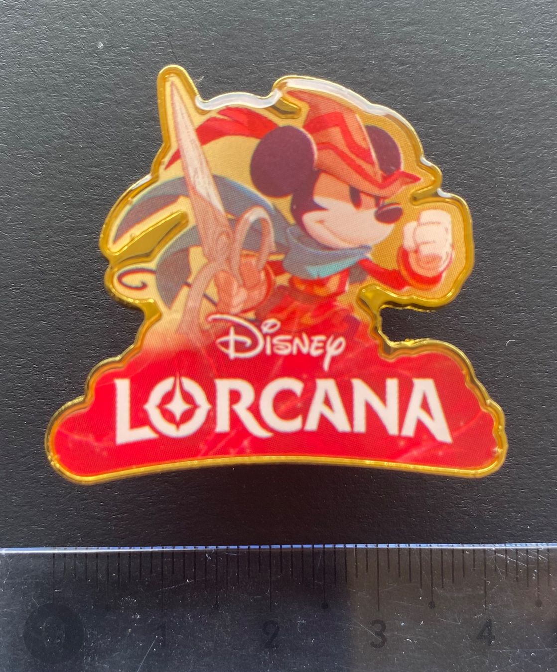Spille & Fermagli: Lorcana PIN MICKEY MOUSE – Usato da Lugano venduto da VlaseCard