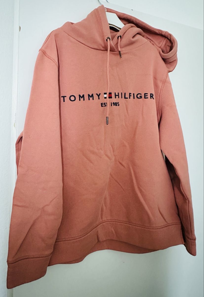 Pullover & Sweatshirts: Kapuzenpulli – Gebraucht aus Zürich von Layla114 1