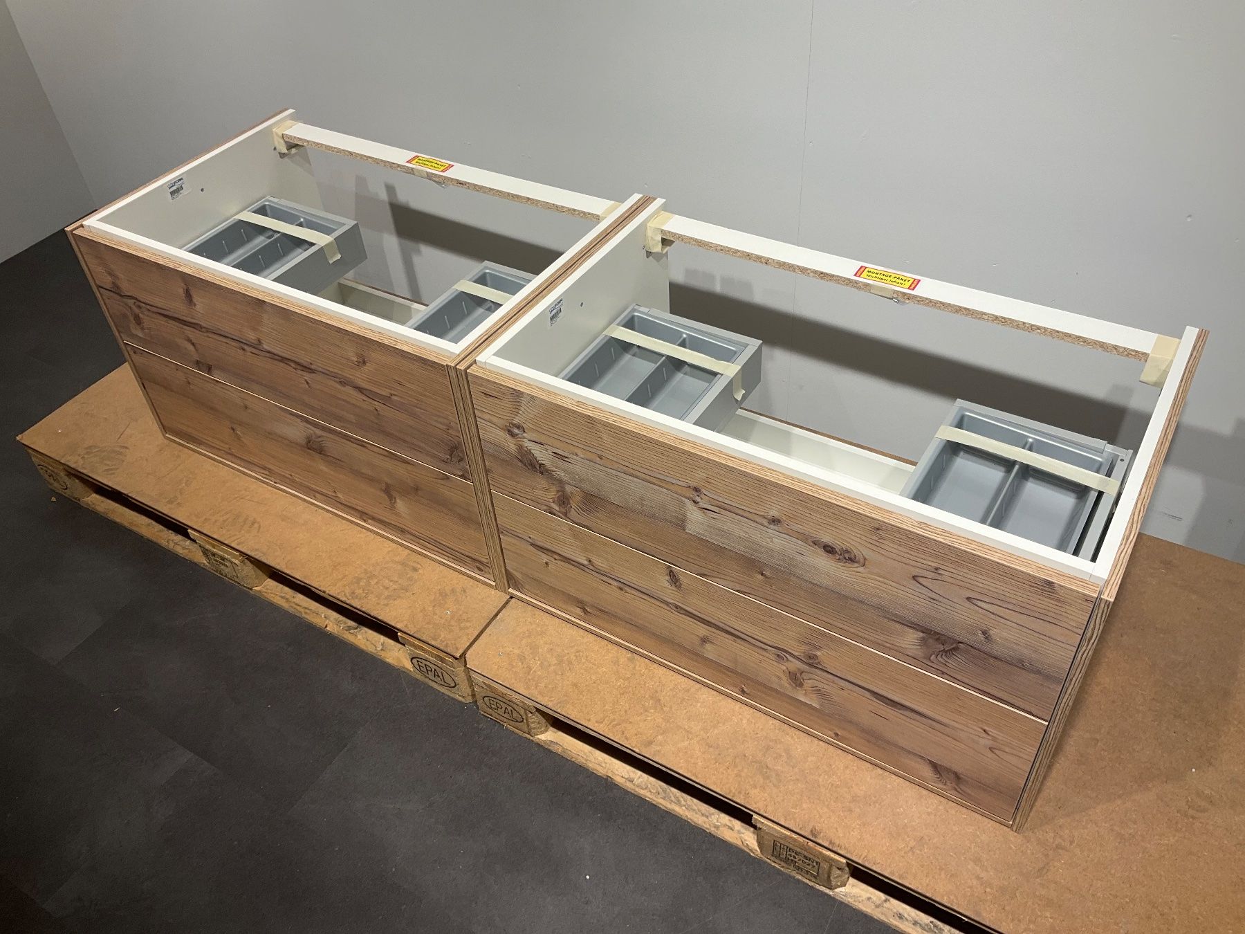 Badezimmermöbel: 112 Conform Badmöbel, Holzoptik, 180cm – Neu (gemäss Beschreibung) aus Derendingen von Meisterstuecke 3