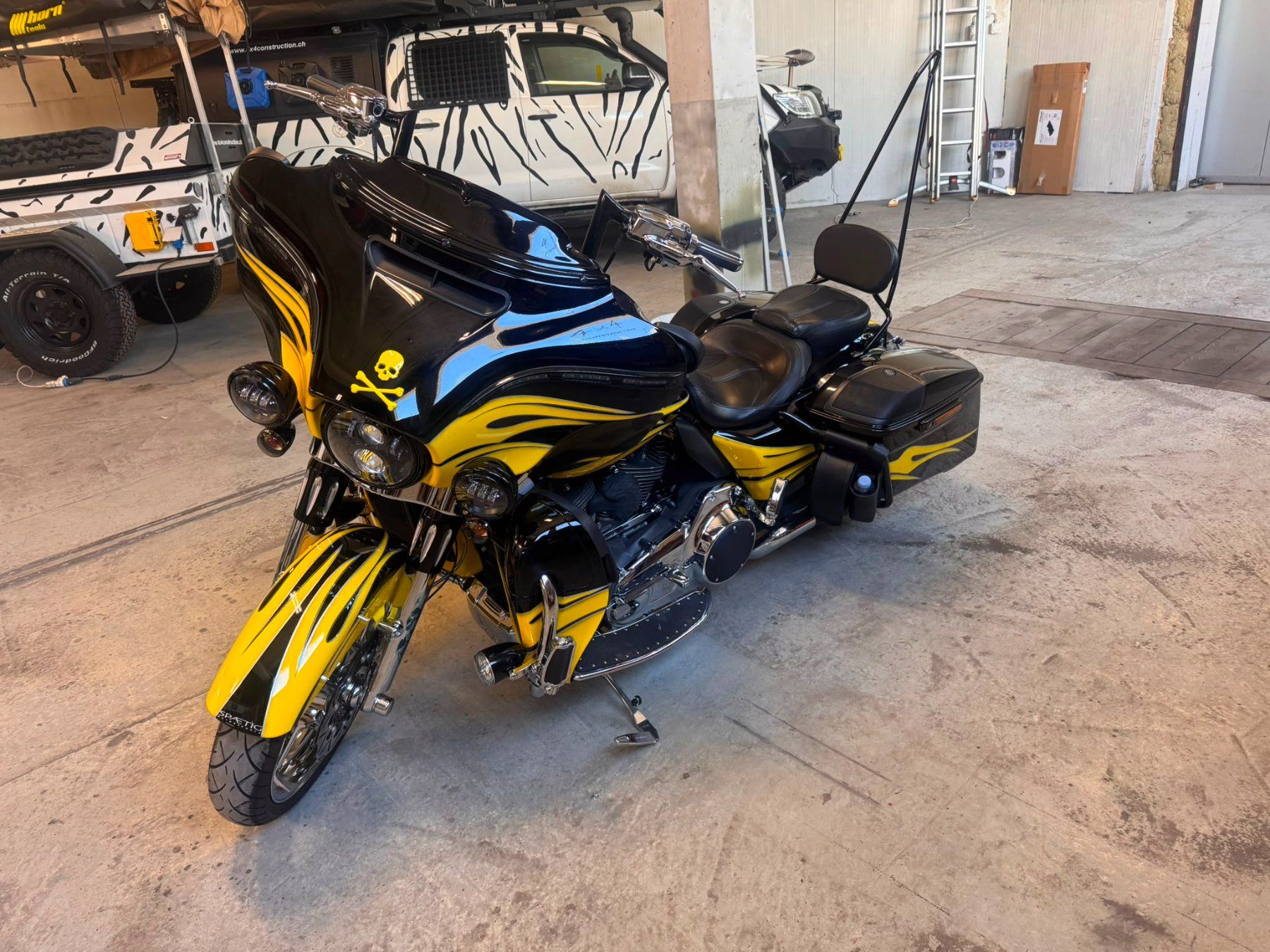 Harley-Davidson Touring: Harley-Davidson Street Glide CVO Screaming Eagle Top Zustand – Usato da Heimisbach venduto da DF_Construction