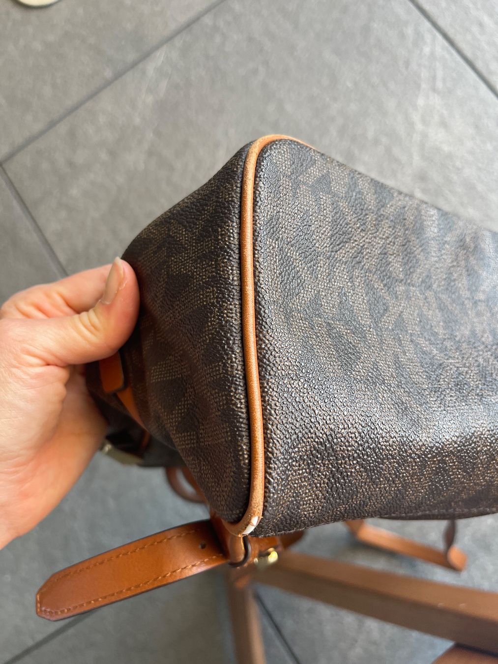 Michael Kors Zaini: MICHAEL KORS Rucksack – Usato da Adliswil venduto da jota_ 9