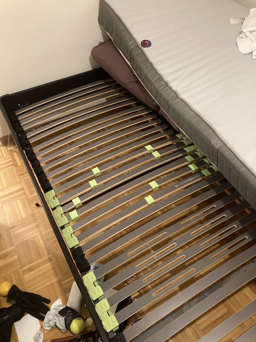 Lits: Lit double avec sommier à rigidité variable – D'occasion à Préverenges par ale_yjv5 2