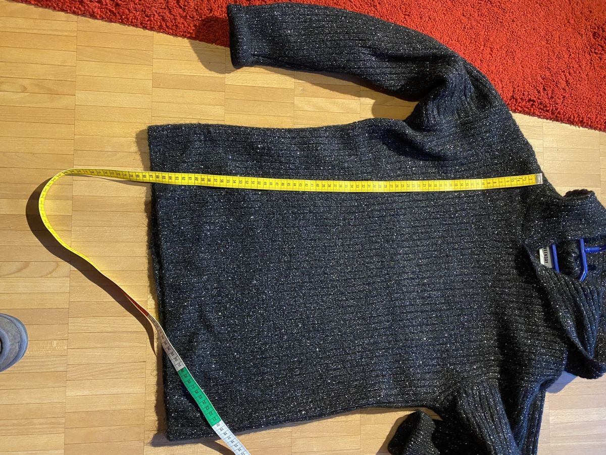 Weekday Pullover & Sweatshirts: Weekday Damen Pullover – Gebraucht aus Laupen BE von ole_l8gg 4