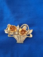 Vintage Brosche Korb mit Rosen
