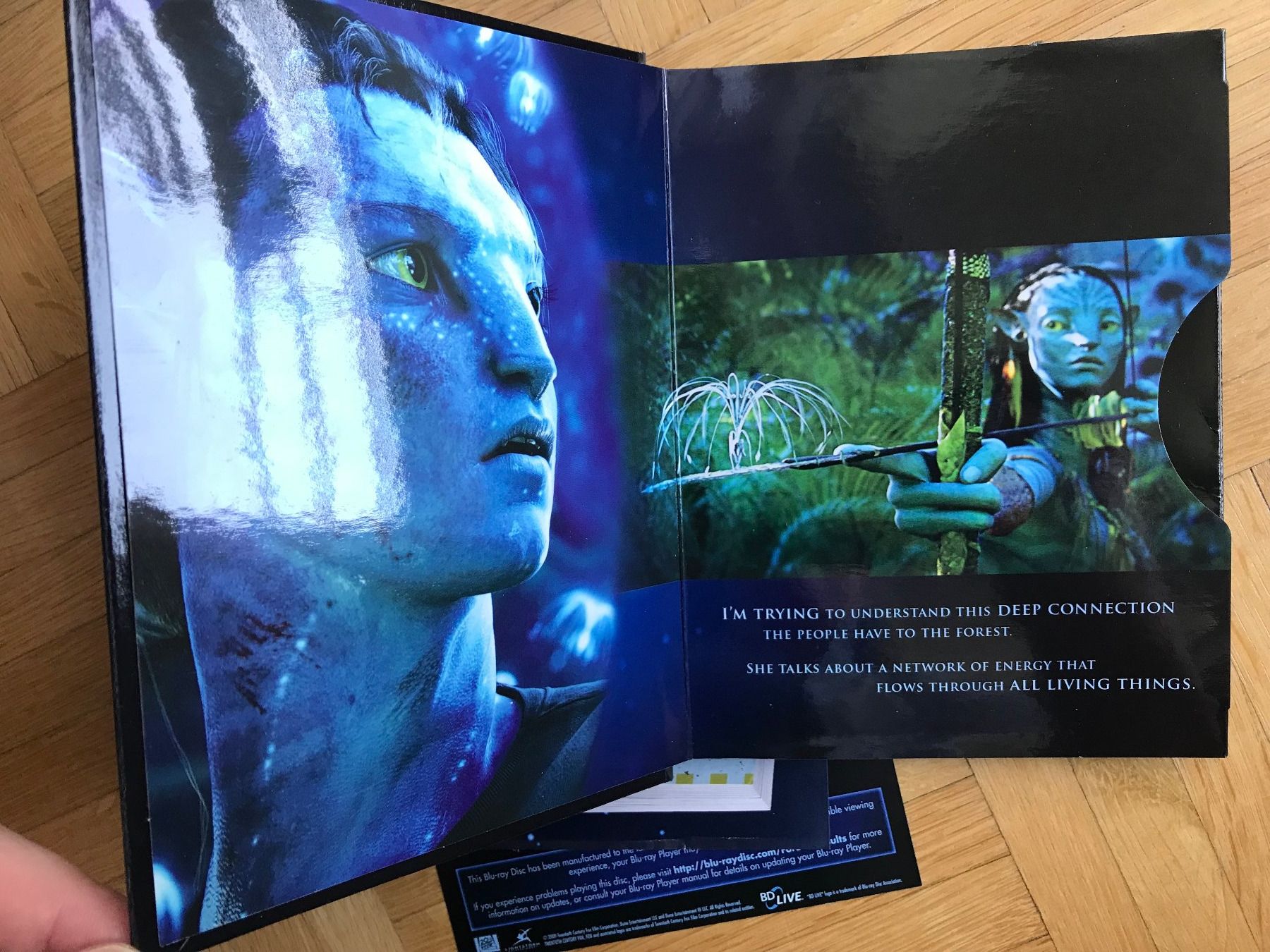 Tutti i DVDs: Avatar - Extended Collector's Edition - Blu-ray – Nuovo (secondo la descrizione) da Zürich venduto da Malcom 6