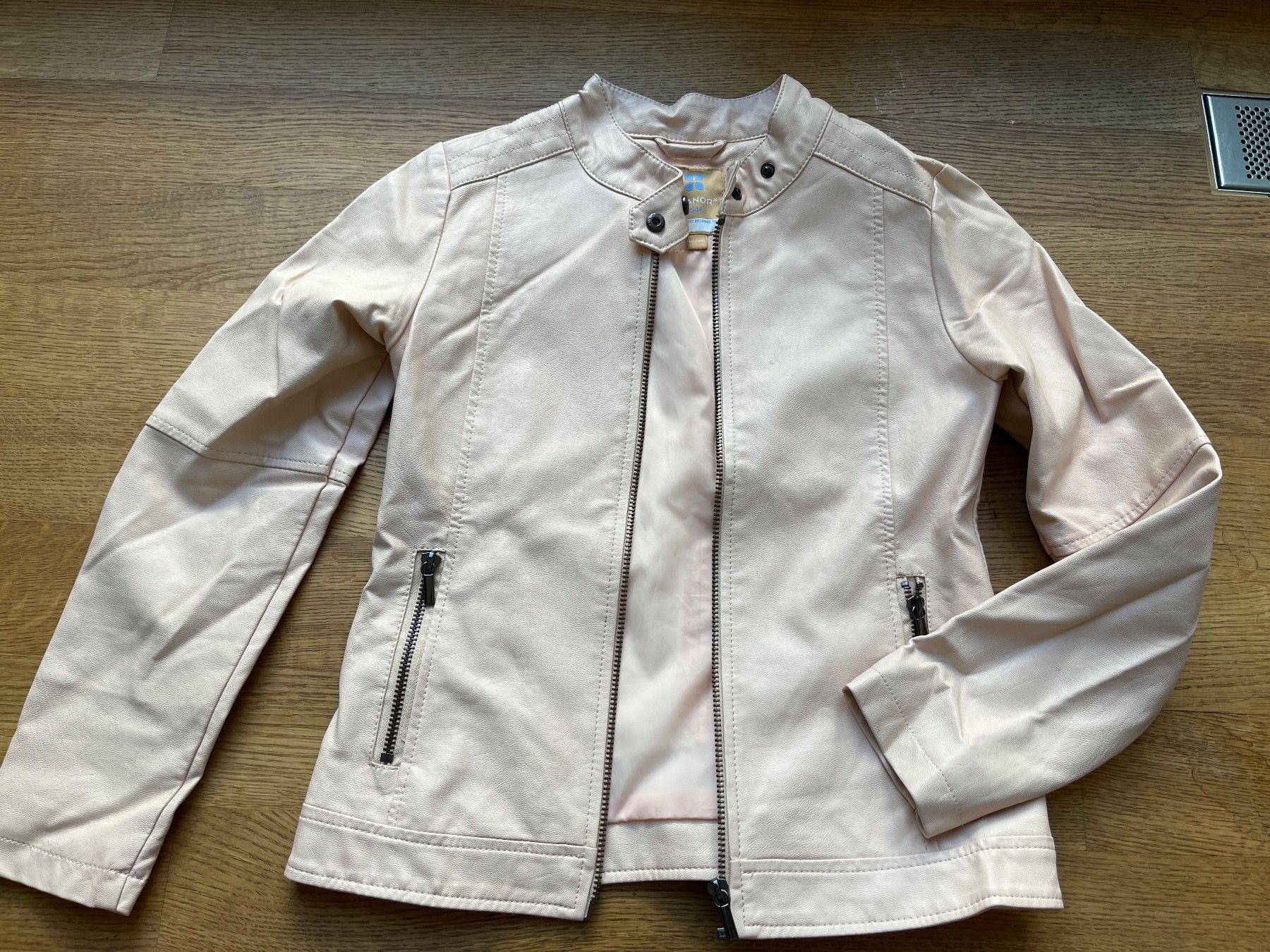 Jacken & Mäntel: Kunstlederjacke von Manor Gr. 134/140 – Gebraucht aus Baden von lupa5400