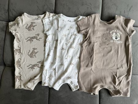 3 Baby Strampler C&A beige weiss Grösse 74 6-9 Monate