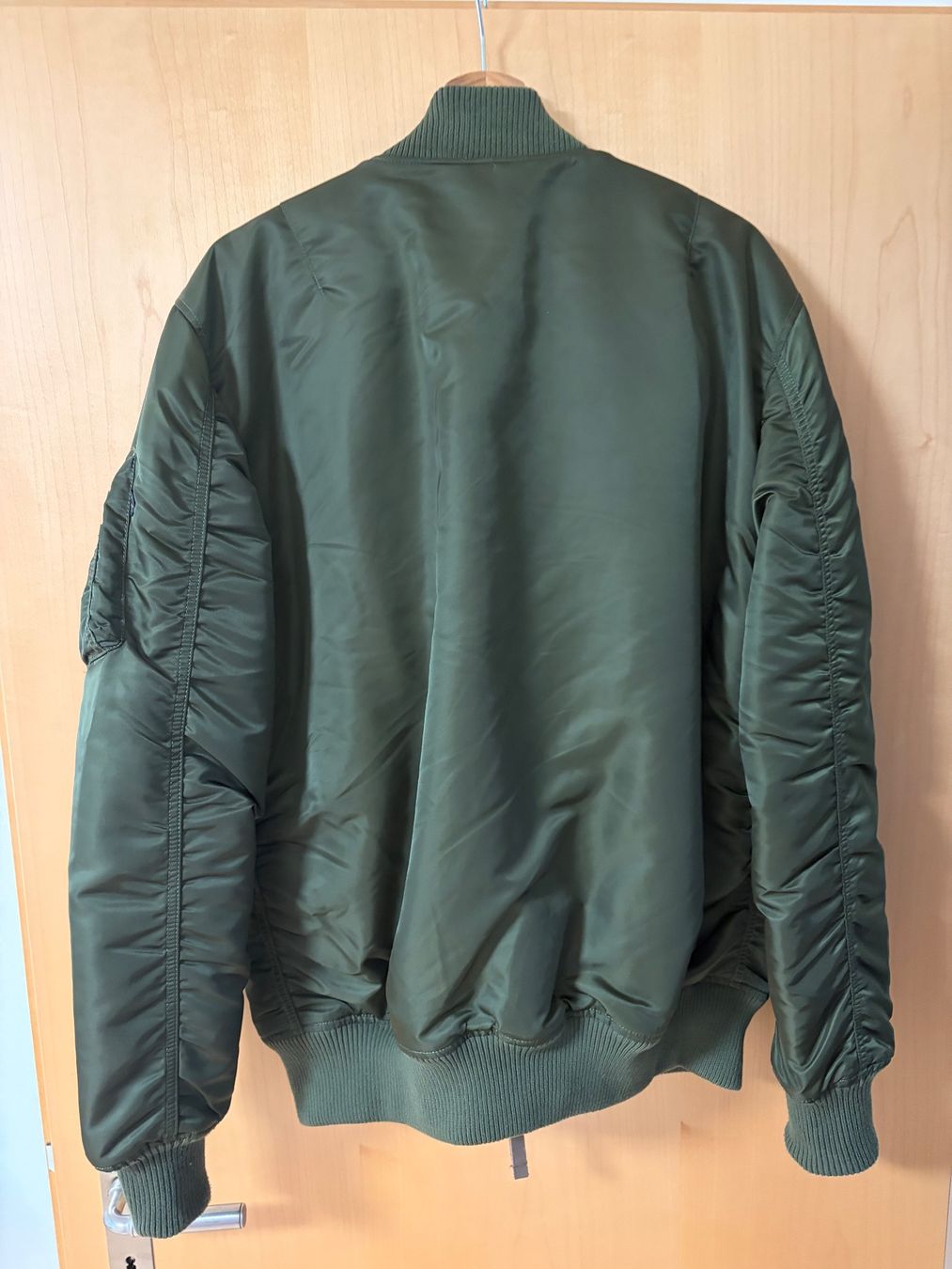 Alpha Industries Giacche: Alpha Industries Jacke – Usato da Sachseln venduto da zol_w65w 2