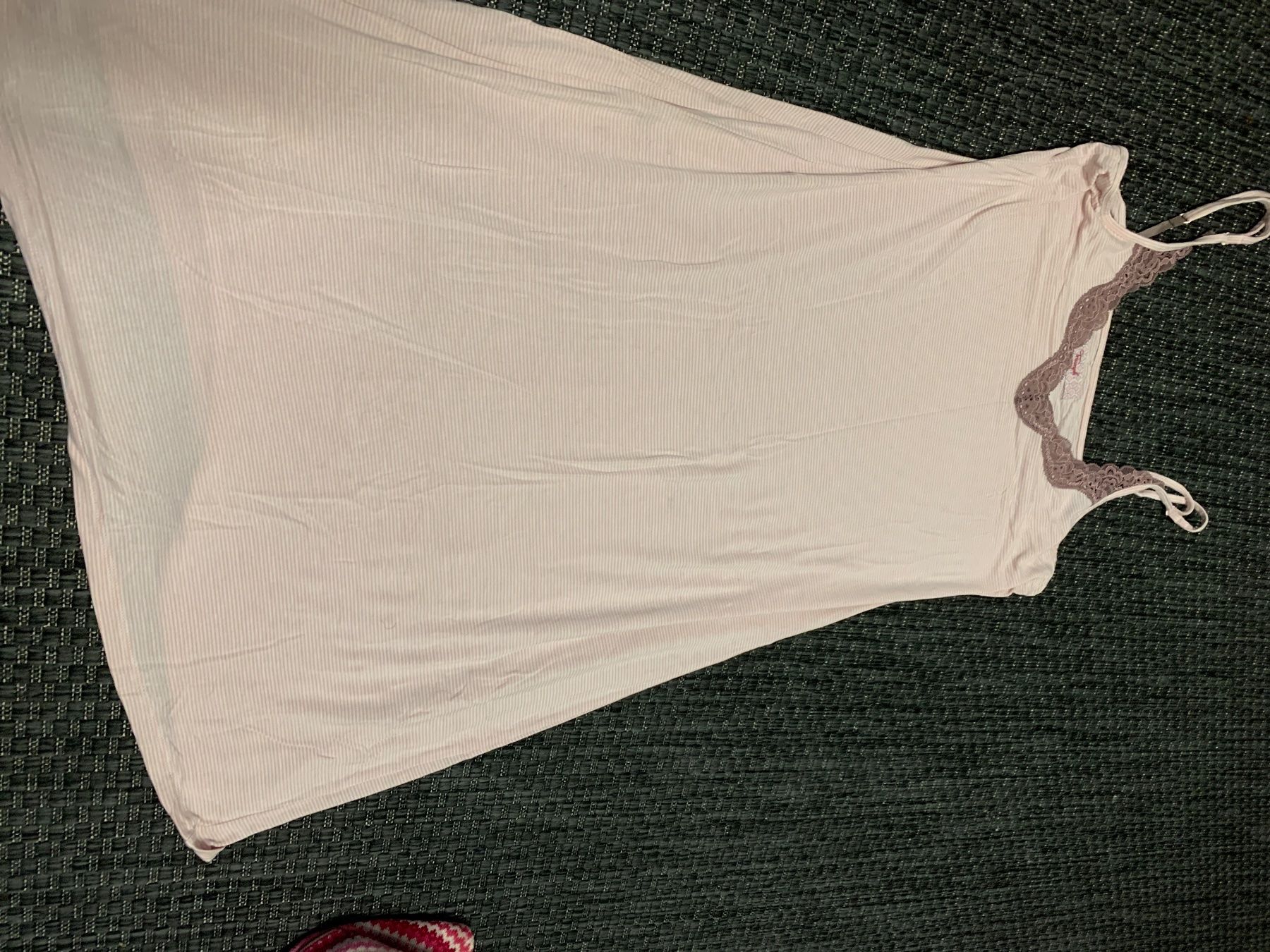 Vestiti: Triumph Kleidli hauskleidgr S – Usato da Bad Zurzach venduto da Cuore34
