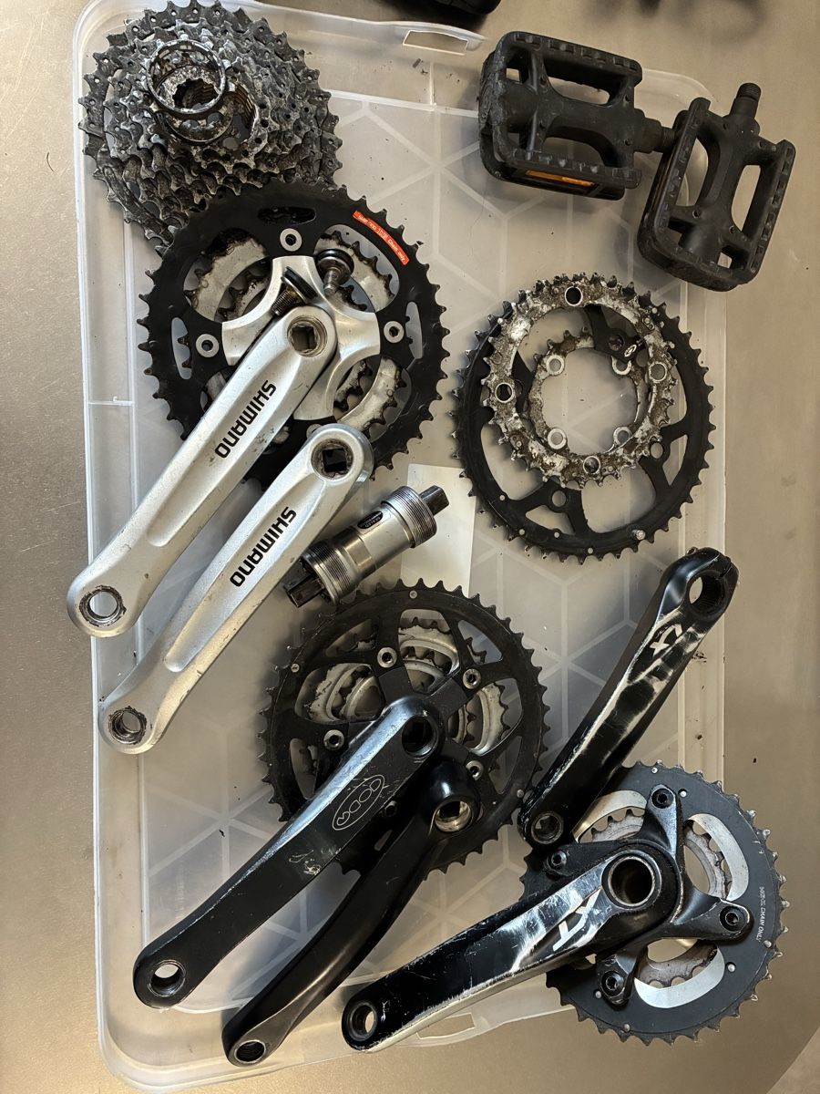 Pezzi di ricambio: Lot pièces VTT / Vélo  – Difettoso da Yverdon-les-Bains venduto da Fernando_Perez 2
