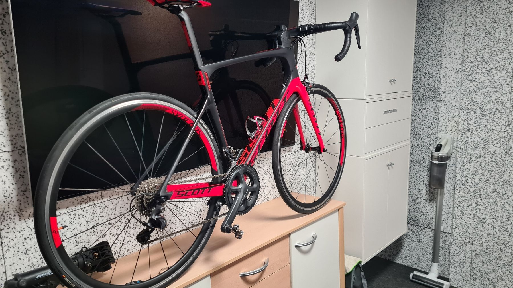 Scott Velos: Scott Foil 20 Carbon Rennrad – Gebraucht aus Raron von Jckg170 6