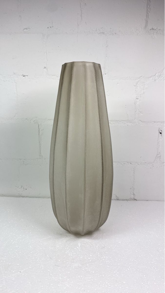 Vase & Récipients: Graue Vase mit Rillenstruktur neu 45 cm – D'occasion à sursee par trilli-tralli 1