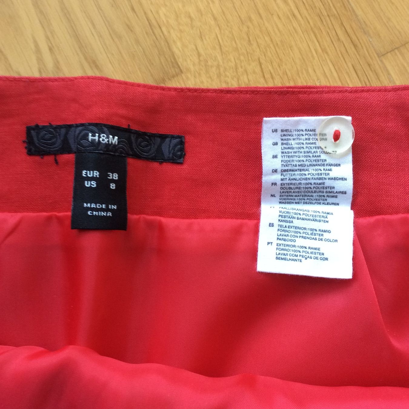 H&M Röcke: 2 knielange Röcke H&M – Gebraucht aus Ostermundigen von Wassernixlein 2