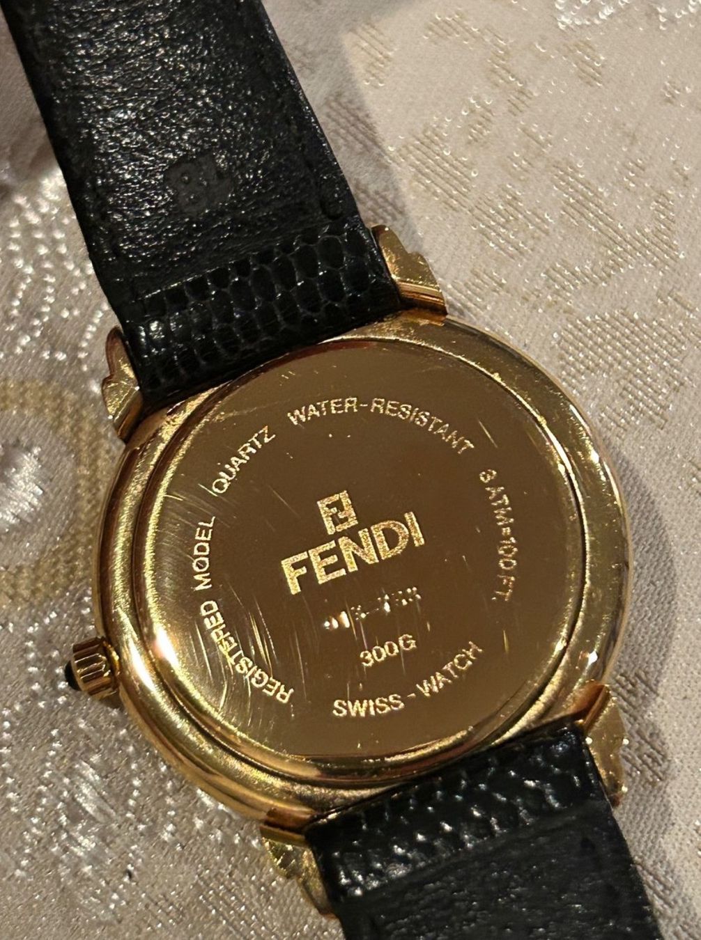 Montres: Fendi watch – D'occasion à Chatelaine par Mrobodai 1