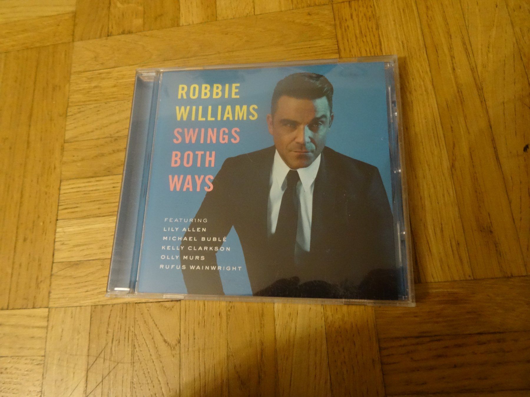 CD: Robbie Williams - Swings both ways CD – Usato da Olten venduto da Disc-Ausverkauf