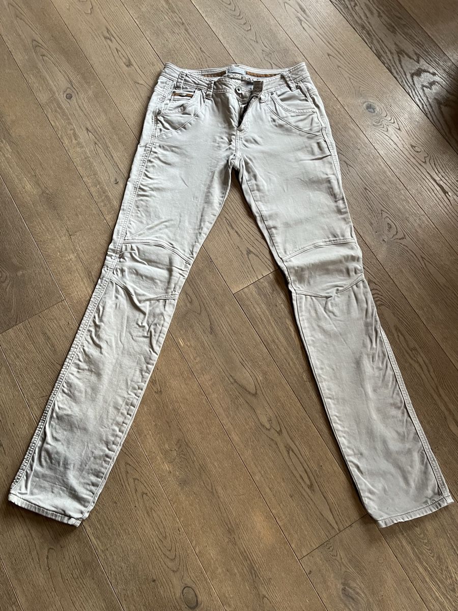 Nile Pantaloni: Nile Damenhose Gr. S bege  – Usato da Lenk im Simmental venduto da Miguelle
