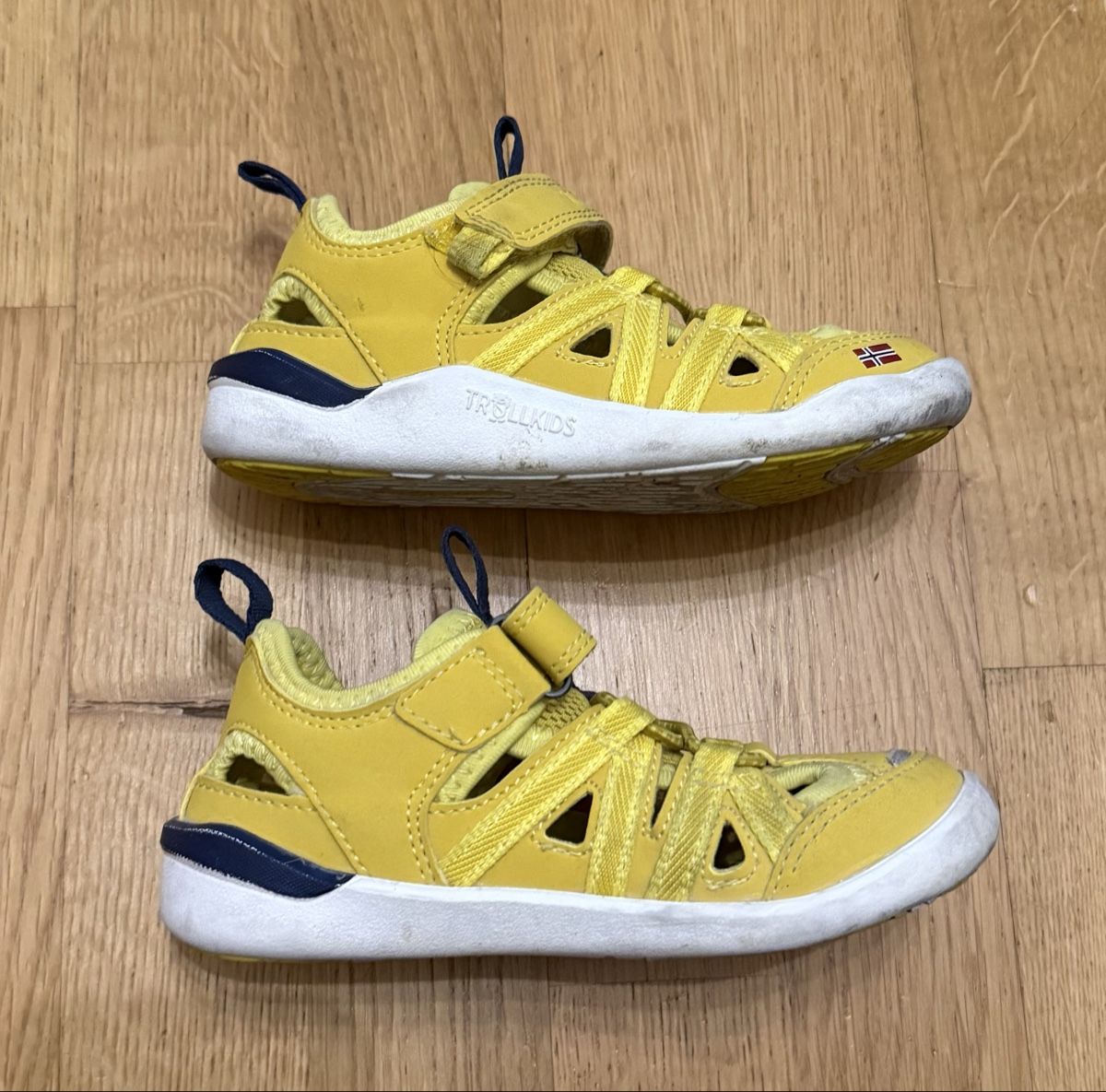 Nike Scarpe per ragazzi: Trekking Sandalen und Wasserschuhe – Usato da Pfäffikon SZ venduto da dom_6zfl