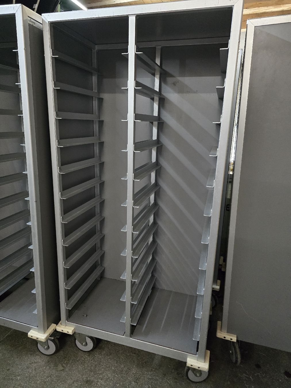 Mobili & Arredamento: Rollwagen / Tablarwagen, Gastro, ##36 – Usato da Wuppenau venduto da Gastro.Wuppenau 3