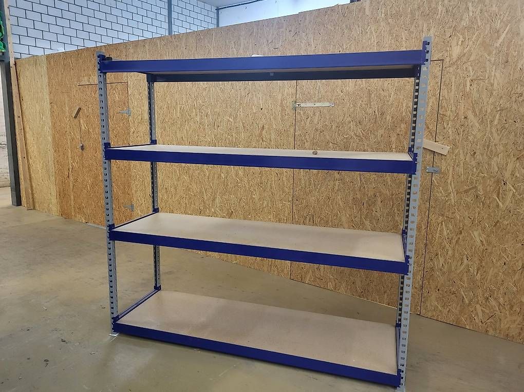 Scaffali: Regal mit Tablar – Usato da Wilen b. Wollerau venduto da brunok02