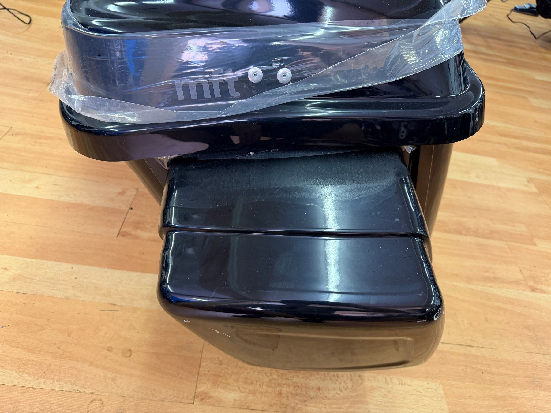 Ganci per rimorchio: MFT BackBox  Heckbox / Transportbox schwarz, Basisträger – Usato da Escholzmatt venduto da hardroot 3