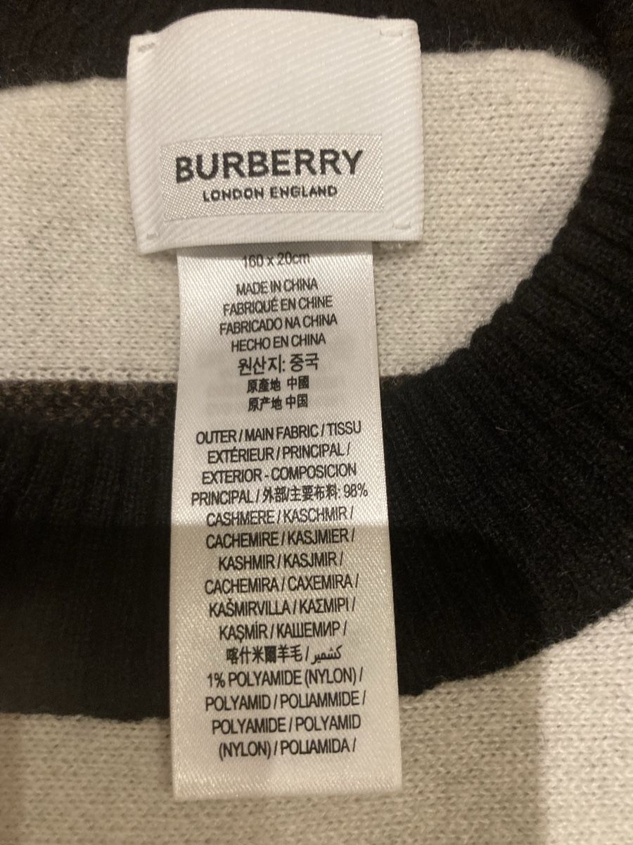 Burberry Foulard & Sciarpe: Burberry Schal/Pullover – Nuovo (secondo la descrizione) da Thalwil venduto da reb_8qv9 5