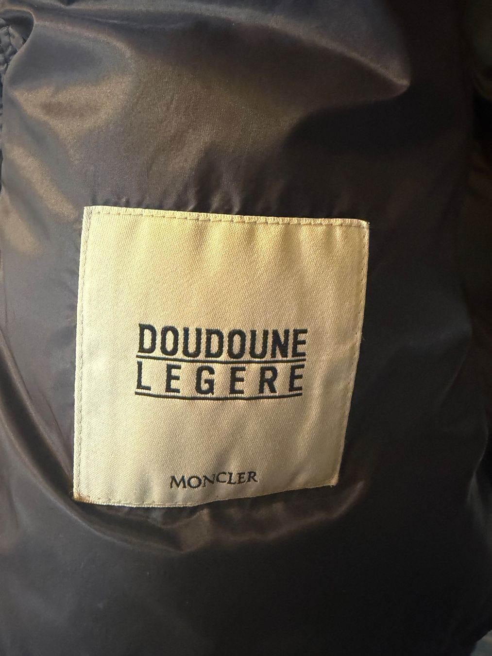 Moncler Giacche: Doudoune Moncler – Usato da Epalinges venduto da Forex.master 5