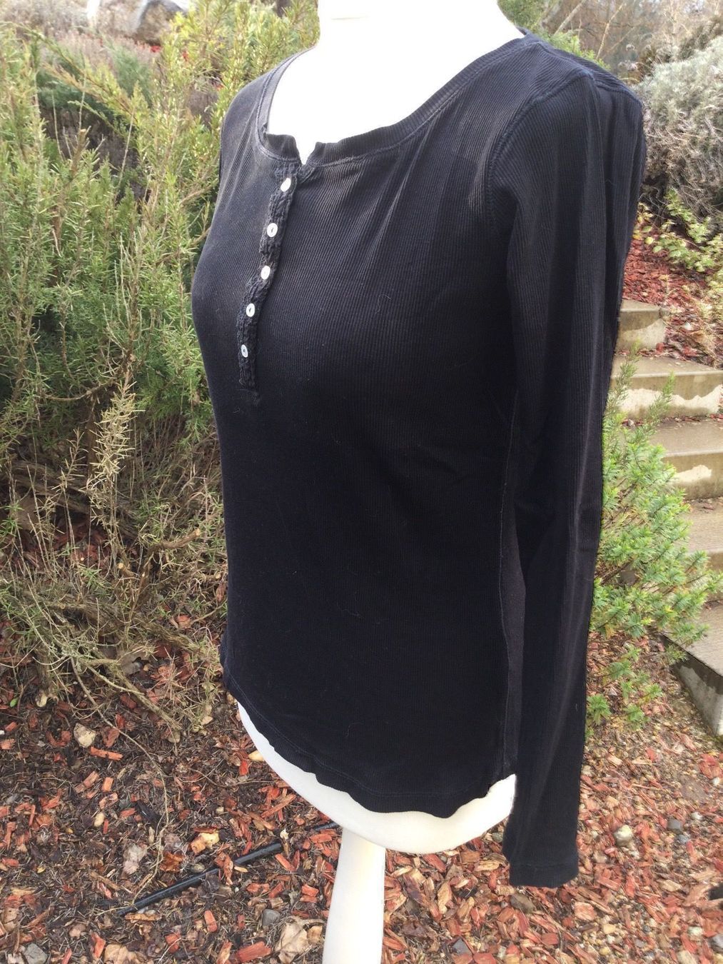Top: Sweat noir OVS, petits boutons, taille M – Nuovo (secondo la descrizione) da Agiez venduto da chouchanelle 2