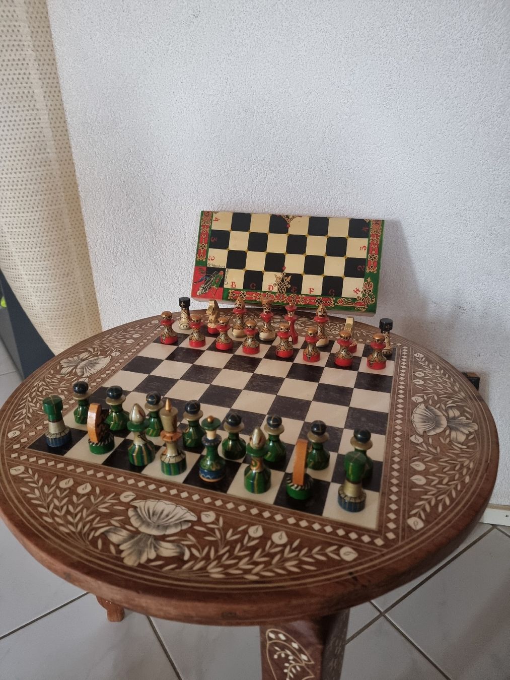 Giochi: Schachbretttisch inkl. Schachfiguren – Usato da Männedorf venduto da nad_6gqn