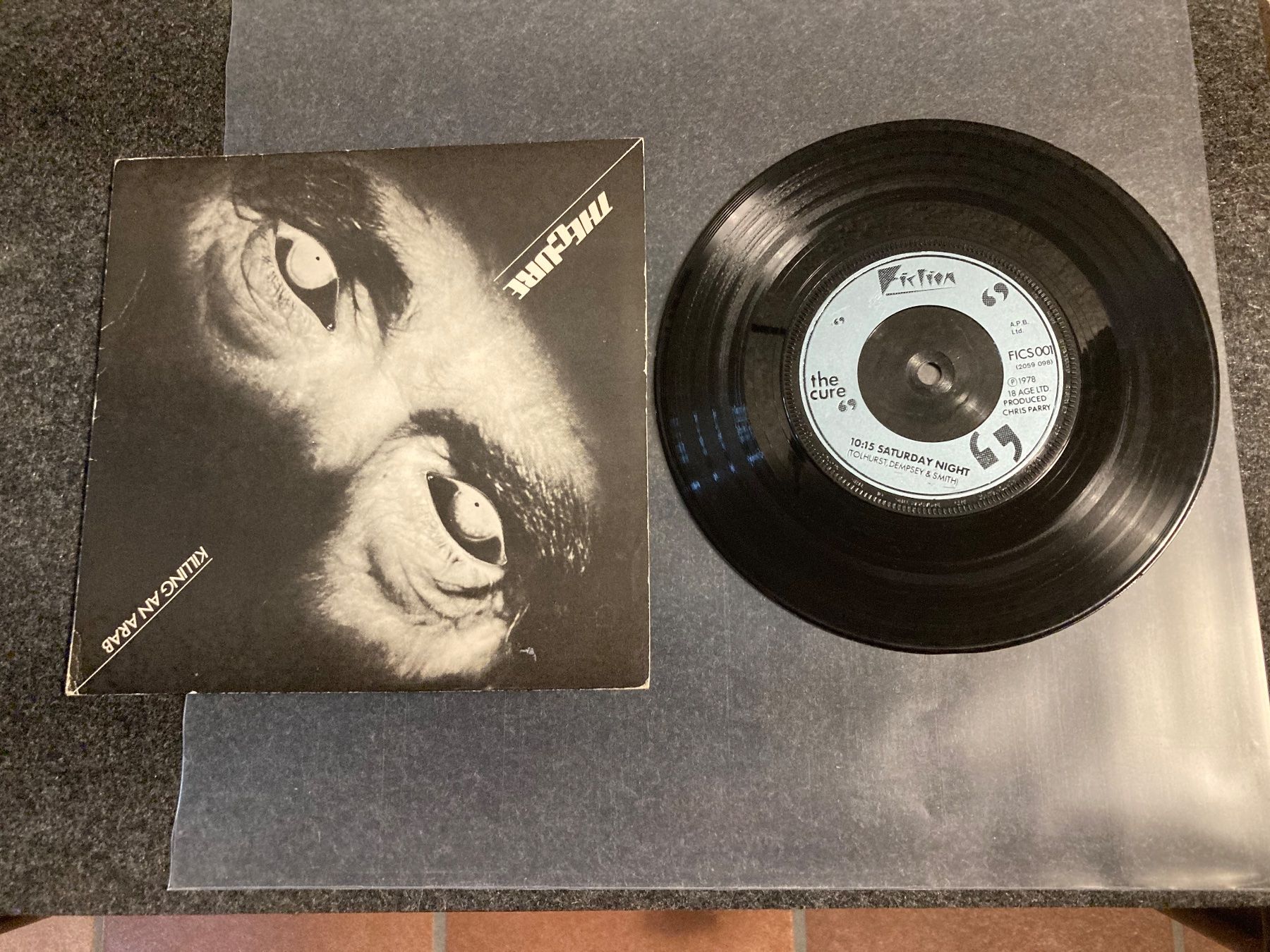 Dischi in vinile: The Cure - Killing An Arab – Usato da Fribourg venduto da Karushi