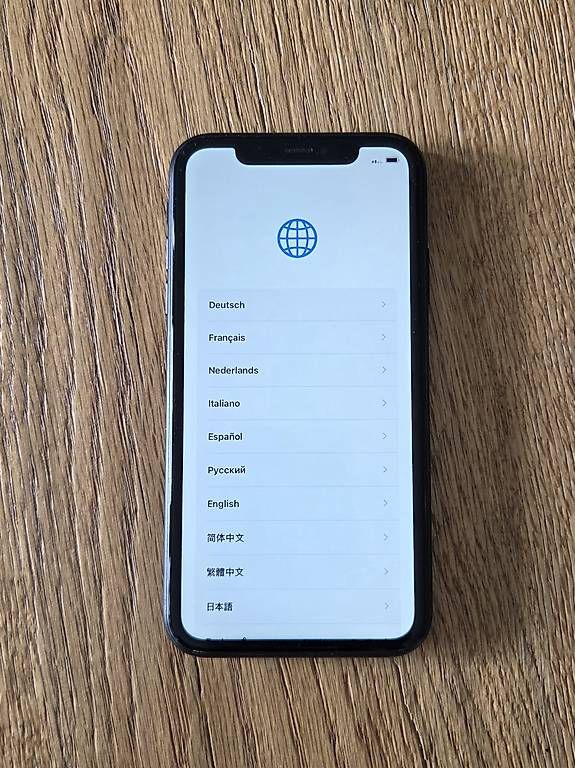 Telefoni cellulari / Smartphones: Apple iPhone XR 64 GB, schwarz – Usato da Müntschemier venduto da jae_do 1