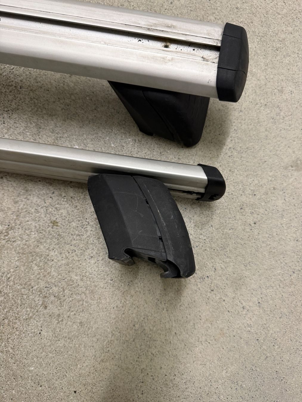 Thule Barres de toit: Dachträger Volvo – D'occasion à St. Gallen par boki83 3