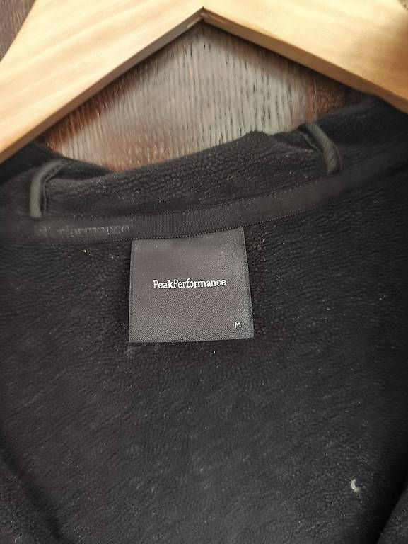 Giacche: Peakperformance Fleece Hoodie Black Size M – Usato da Carona venduto da ufd_ncr8 2