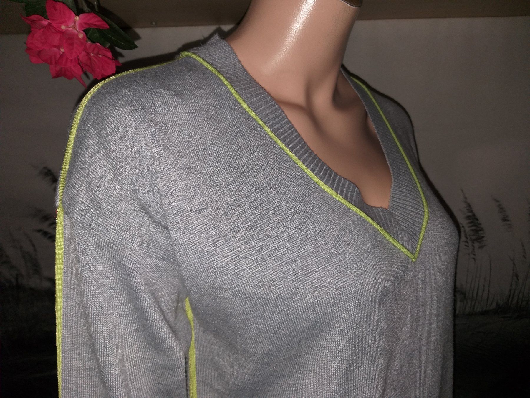 Guess Maglioni & Felpe: GUESS Pullover taille / Grosse S – Usato da Cossonay-ville venduto da Super-Price-Quality 4