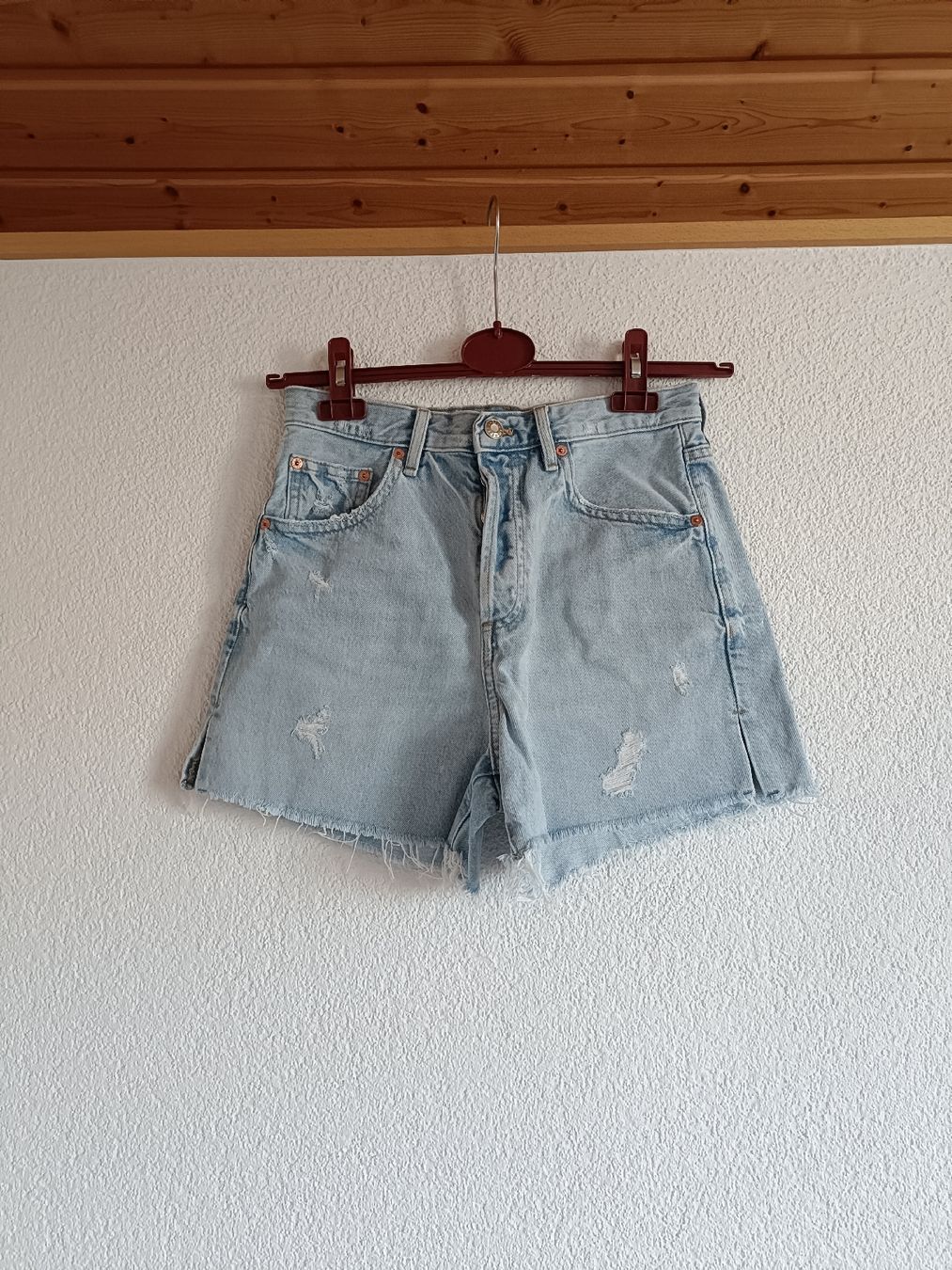 Mango Jeans: Short en jean MNG - Taille 34 – Usato da Vaulruz venduto da O_DDM