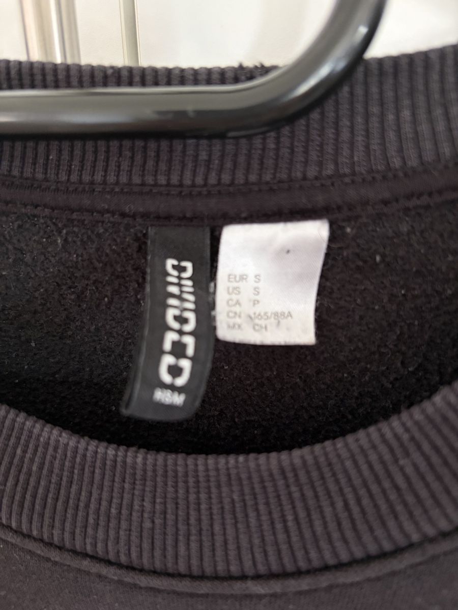 H&M Maglioni & Felpe: Pullover (schwarz in Grösse S) || Divided H&M – Usato da Düdingen venduto da Hiron_o7 3