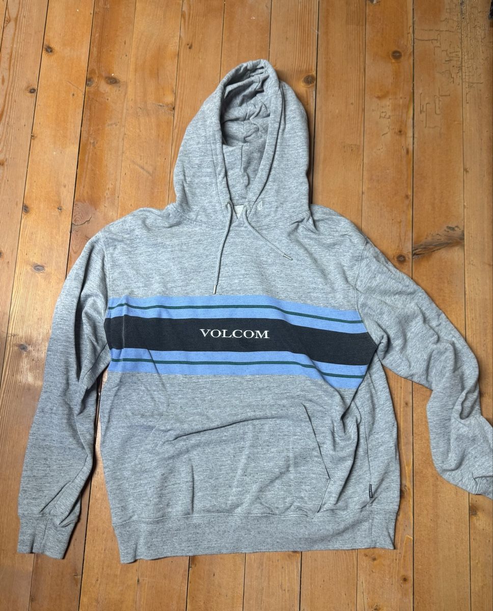 Maglioni & Felpe: Vintage Volcom Hoodie – Usato da Kirchberg BE venduto da tim_gct2