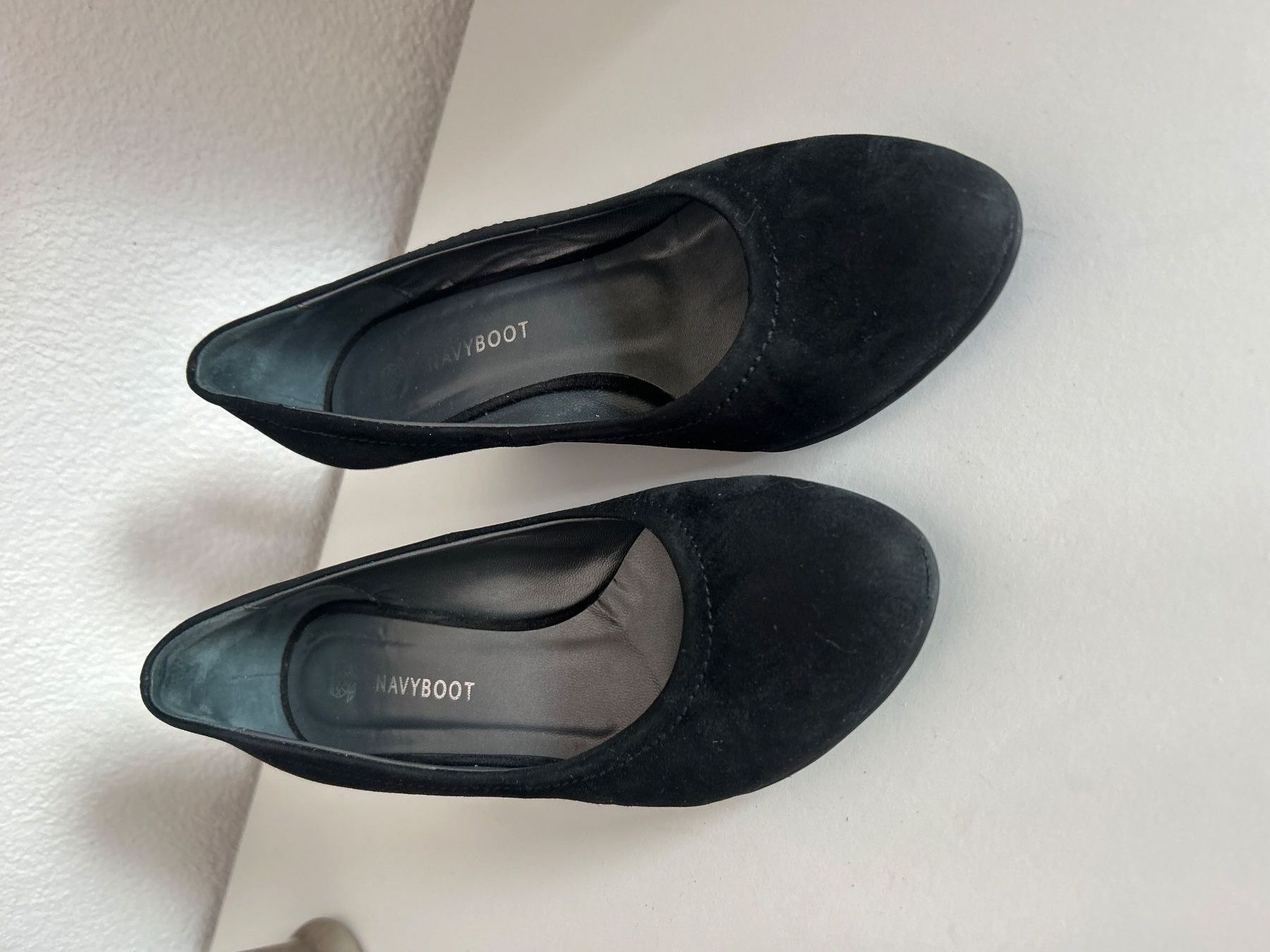Navyboot Scarpe da donna: Schwarze Pumps Keilabsatz NAVYBOOT Grösse 38 – Usato da Brunnen venduto da Nala2929 2