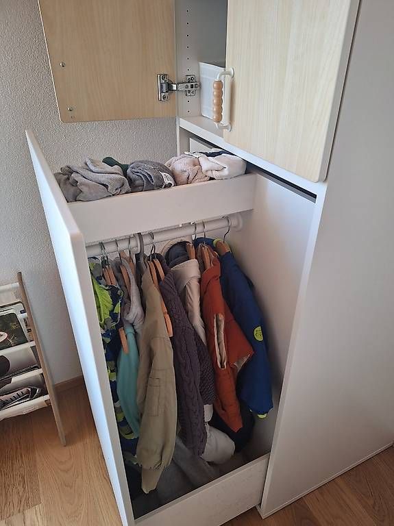 Armadi: Kinderkleiderschrank ikea samstad – Usato da Tübach venduto da lor_kbn5 1