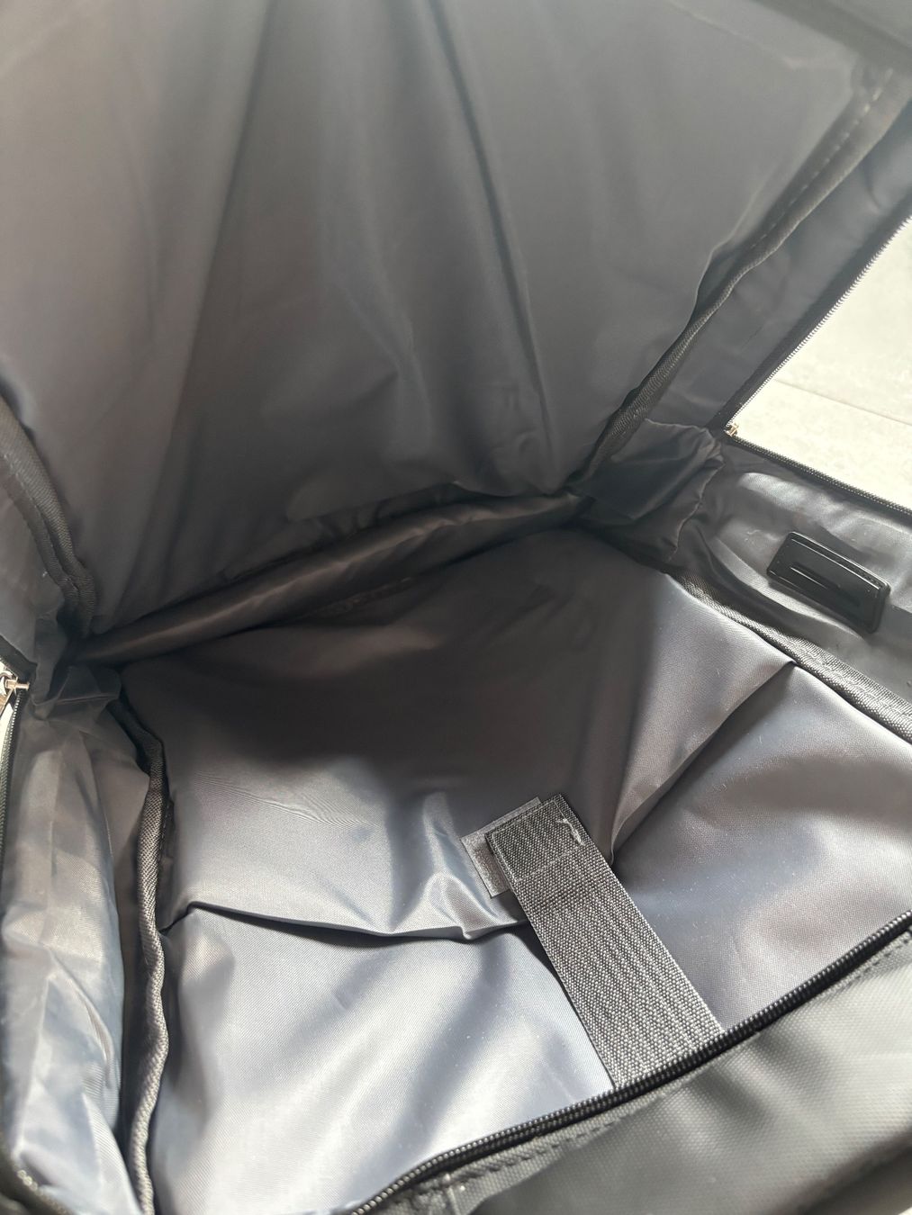 Zaini: Schwarzer Rucksack – Nuovo (secondo la descrizione) da Stalden VS venduto da ile_ld6t 4