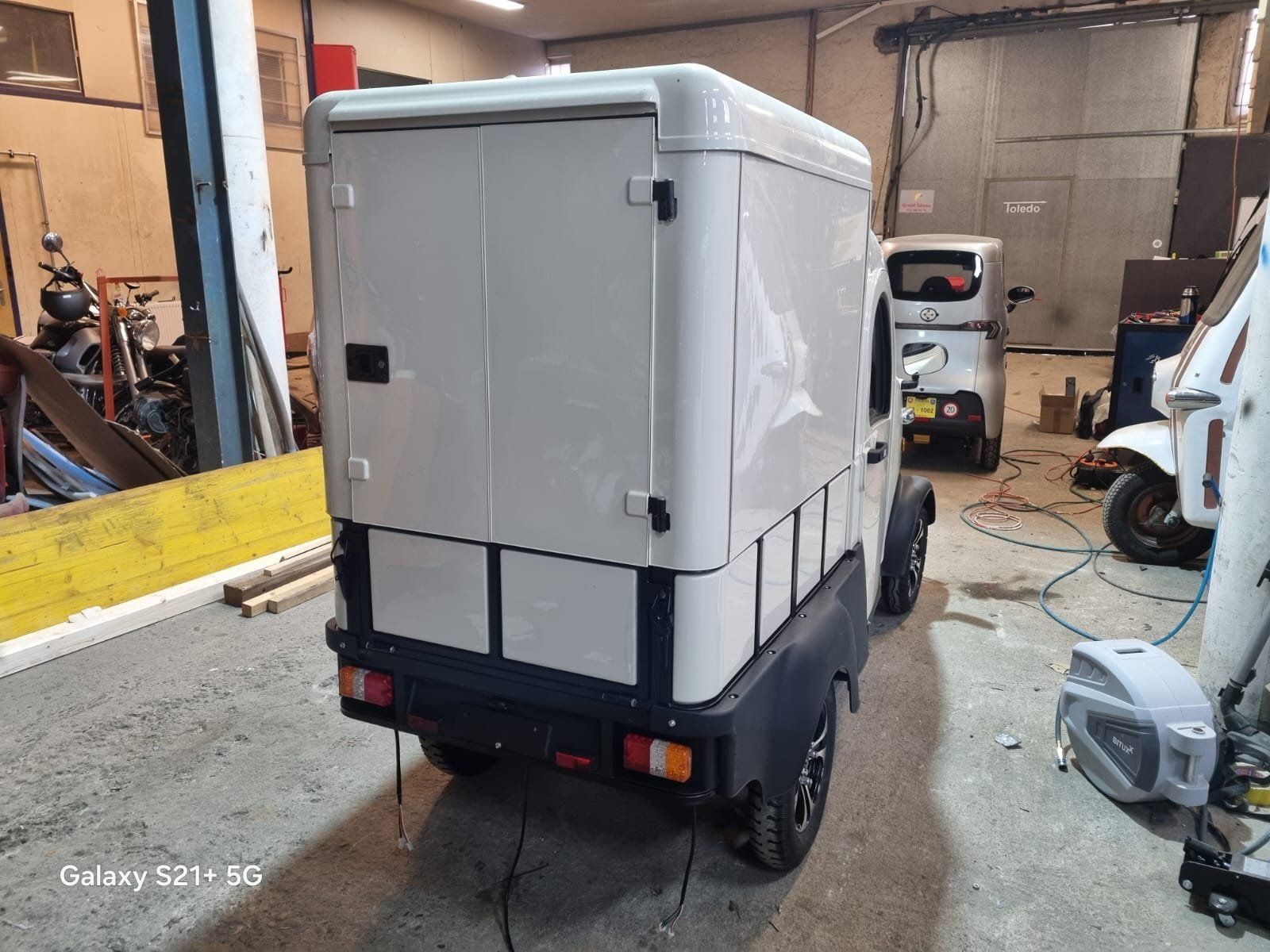 Voiturettes électriques: Neu E- Cargo mit Laderaum – Neuf (Voir description) à Bünzen par Turbolino5 3