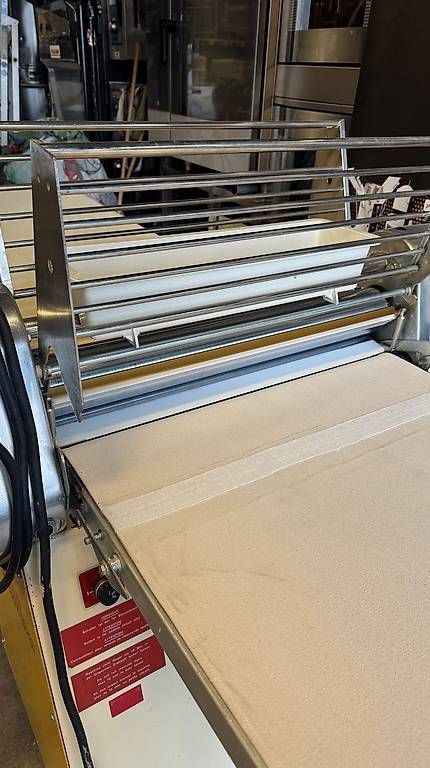 Tutte le macchine: Seewer Rondo Ausrollmaschine – Usato da Brugg AG venduto da lali88 7