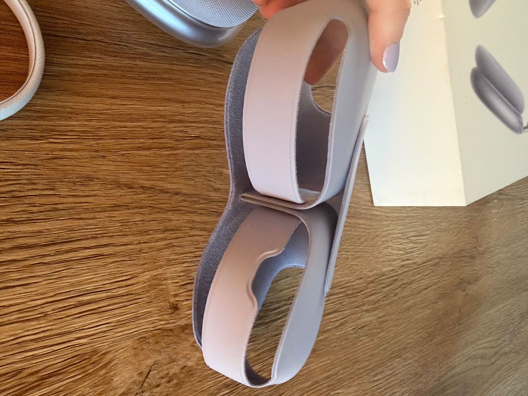 Apple Casques audio: AirPods Max Purple – D'occasion à Bonstetten par Johanne_Lamalle 3