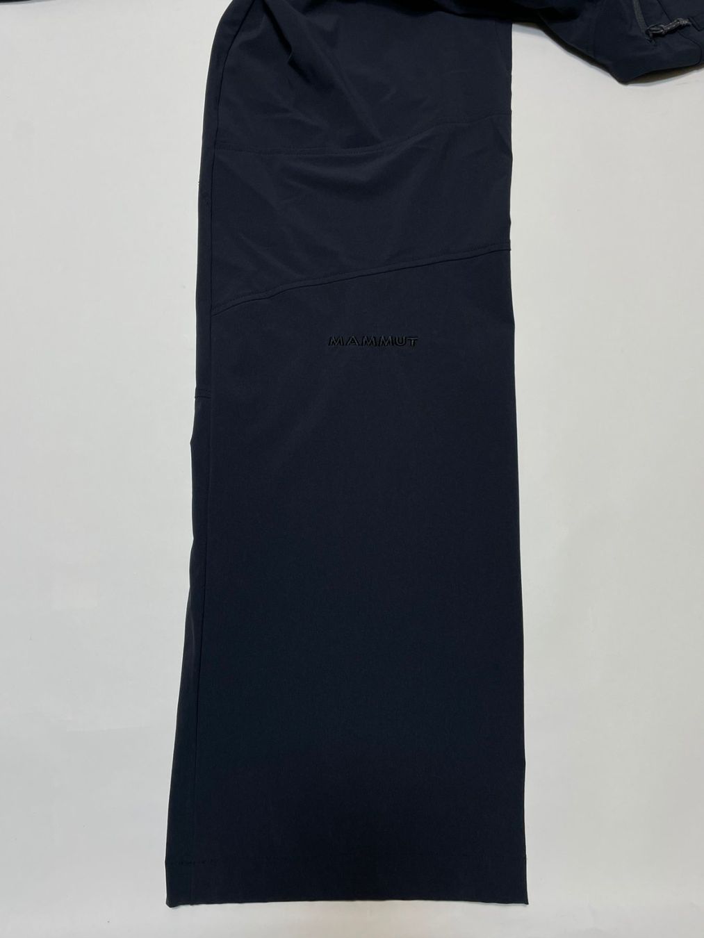 Mammut Pantaloni: Mammut Light Trekking Pant Sz 40 – Usato da Zürich venduto da le_souk 3
