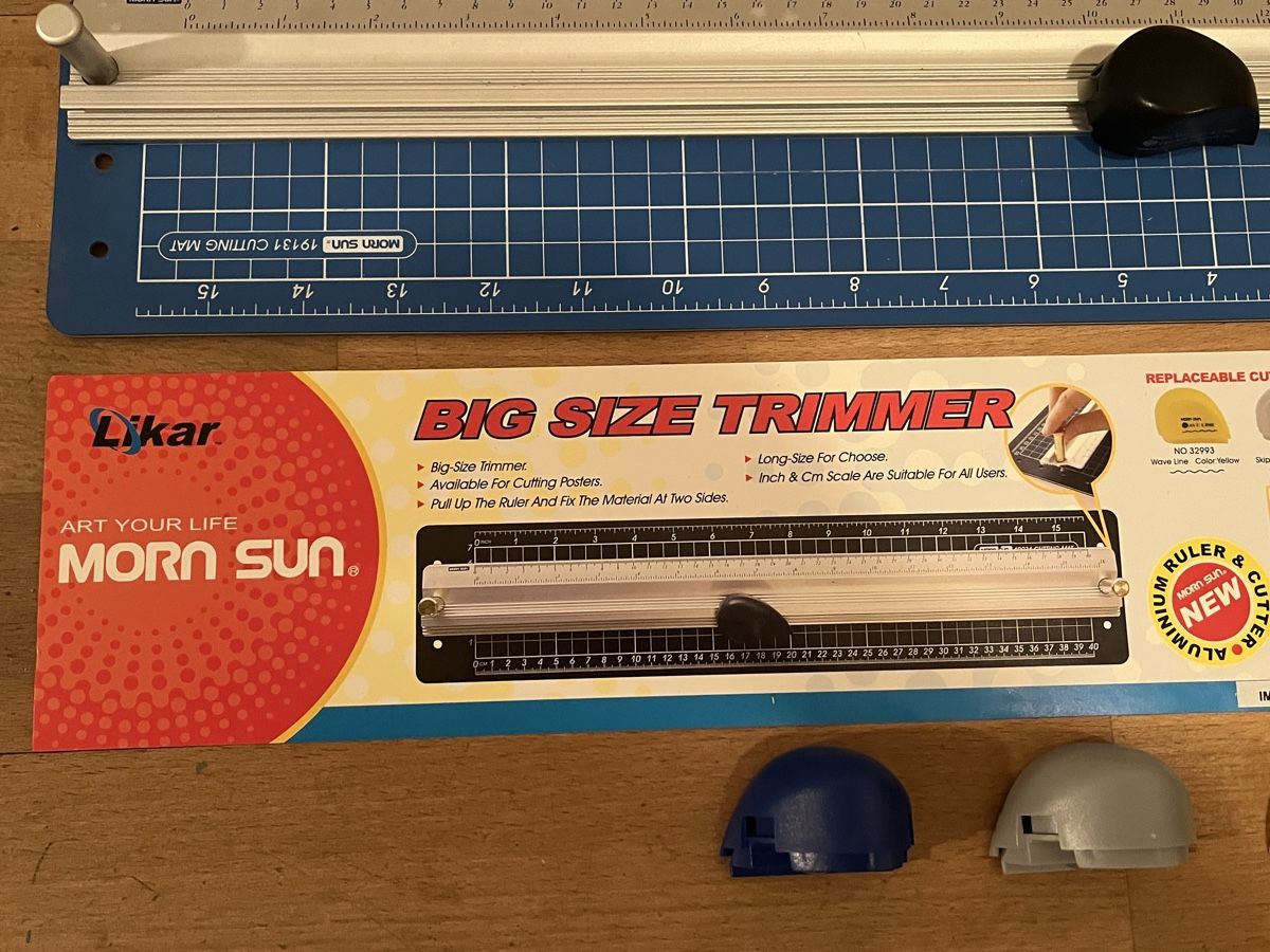 Tutti gli attrezzi: Papierschneider – Usato da Herrliberg venduto da Sucher777